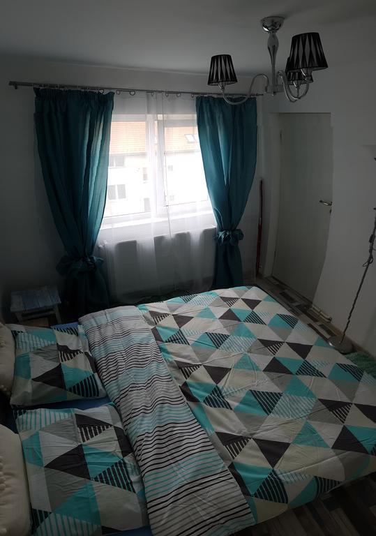 Studio New Strand Sibiu Bagian luar foto